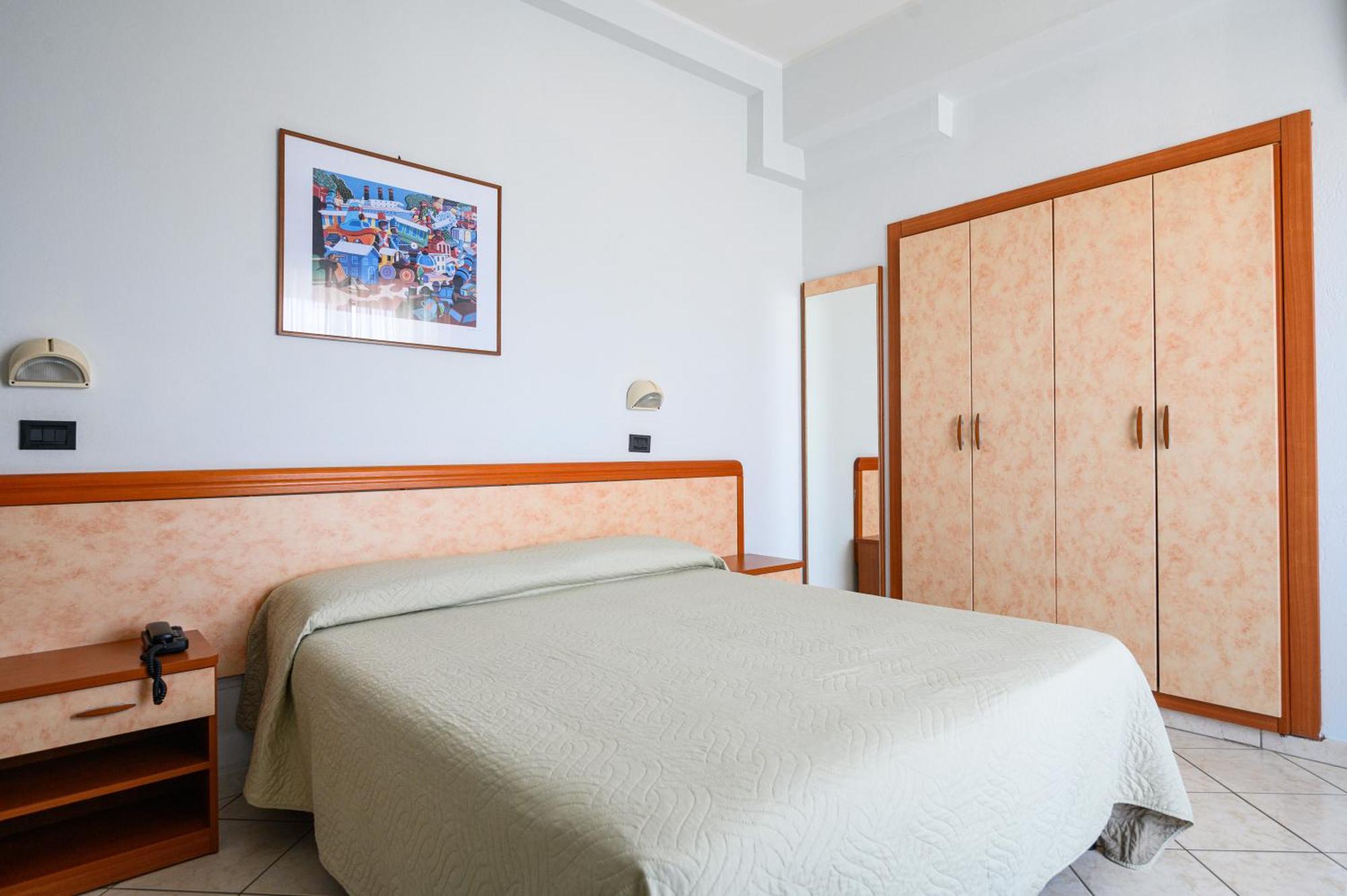 De Paris 3*