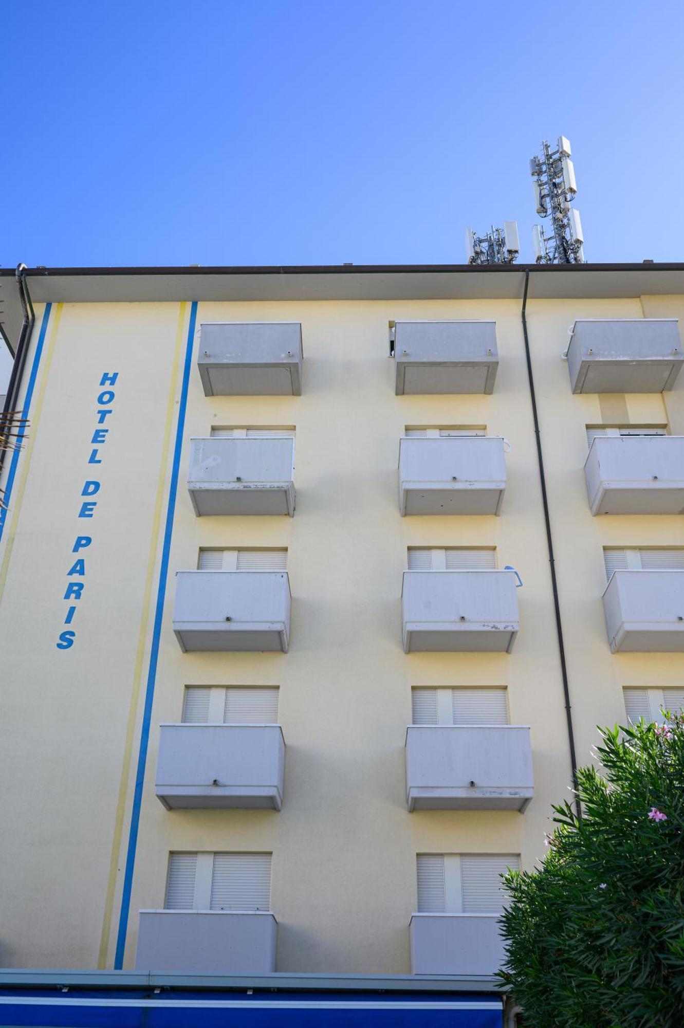 Hotel De Paris 3*