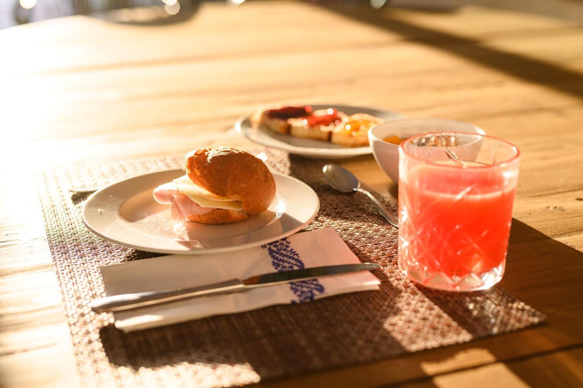 De Paris Hotel 3*