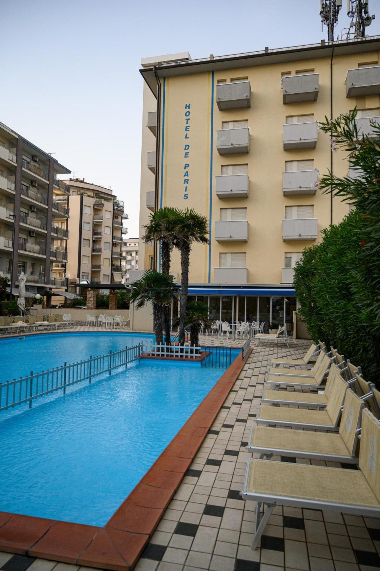 Hotel De Paris 3*